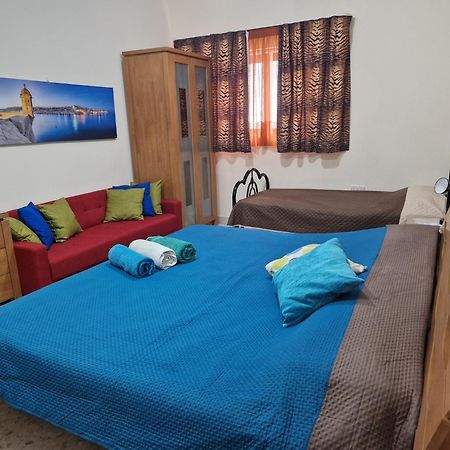 Saracini'S Homestay Attard Extérieur photo